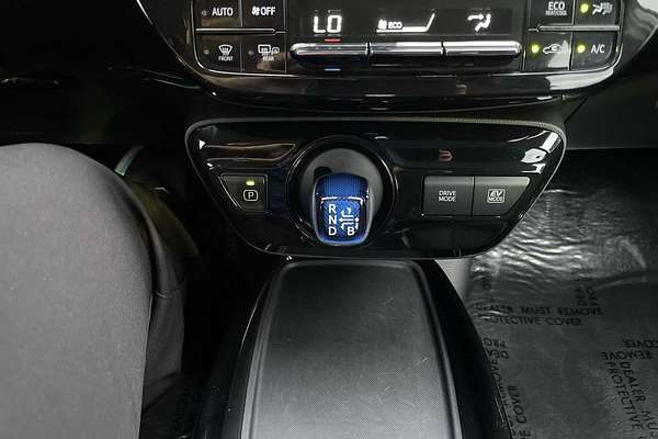 2022 Toyota Prius LE