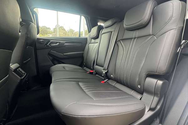 2025 Isuzu MU-X LS-T