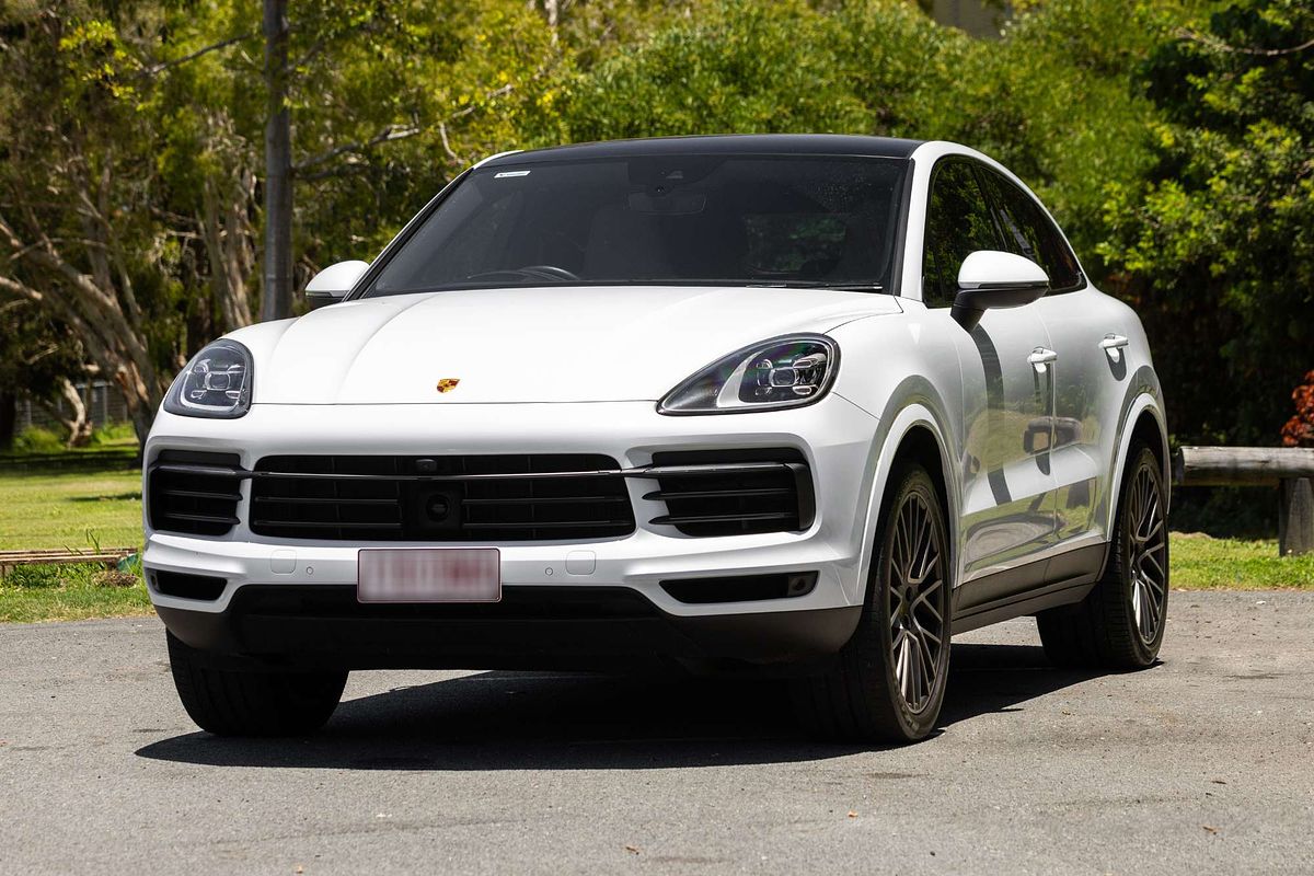 2022 Porsche Cayenne Platinum Edition 9YB