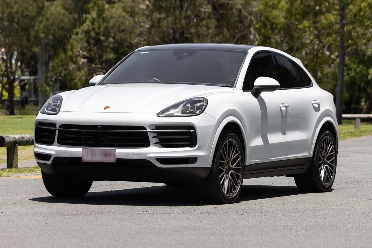 2022 Porsche Cayenne Platinum Edition 9YB