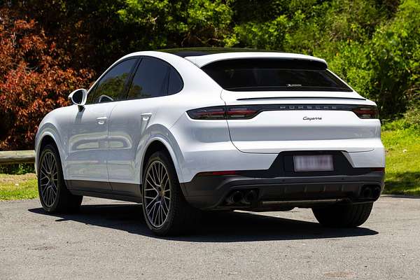 2022 Porsche Cayenne Platinum Edition 9YB