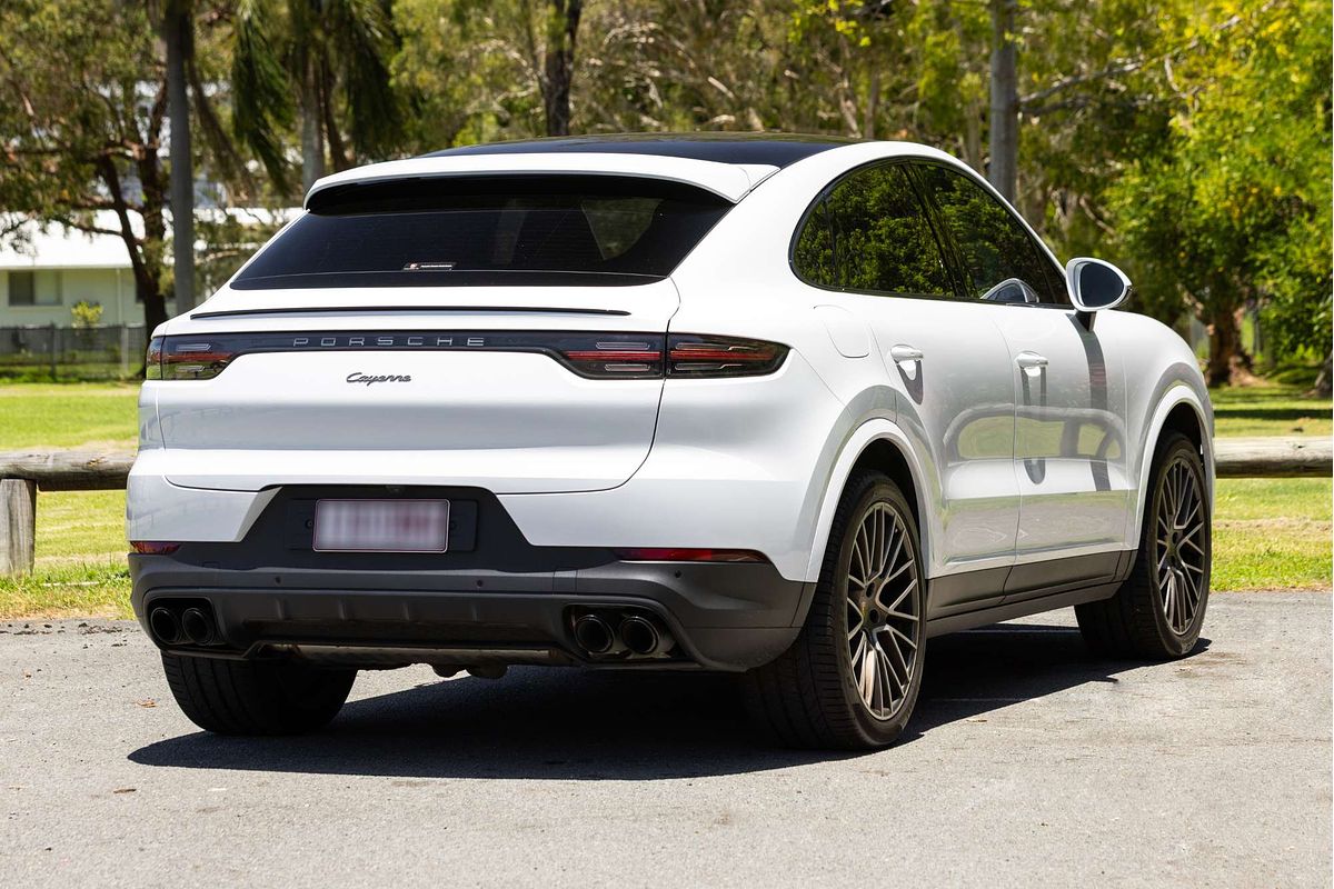 2022 Porsche Cayenne Platinum Edition 9YB