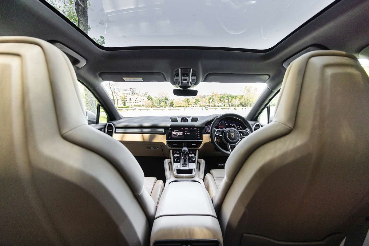 2022 Porsche Cayenne Platinum Edition 9YB