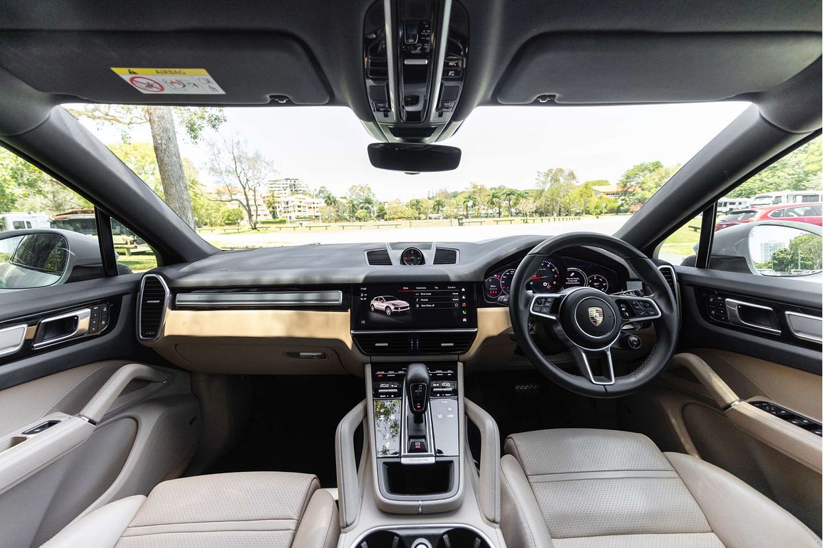 2022 Porsche Cayenne Platinum Edition 9YB