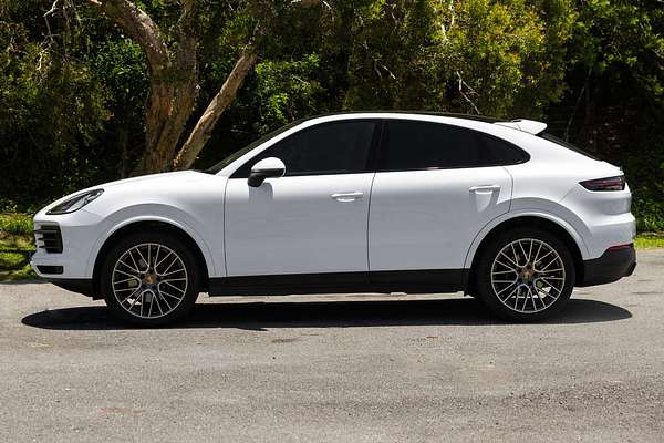 2022 Porsche Cayenne Platinum Edition 9YB