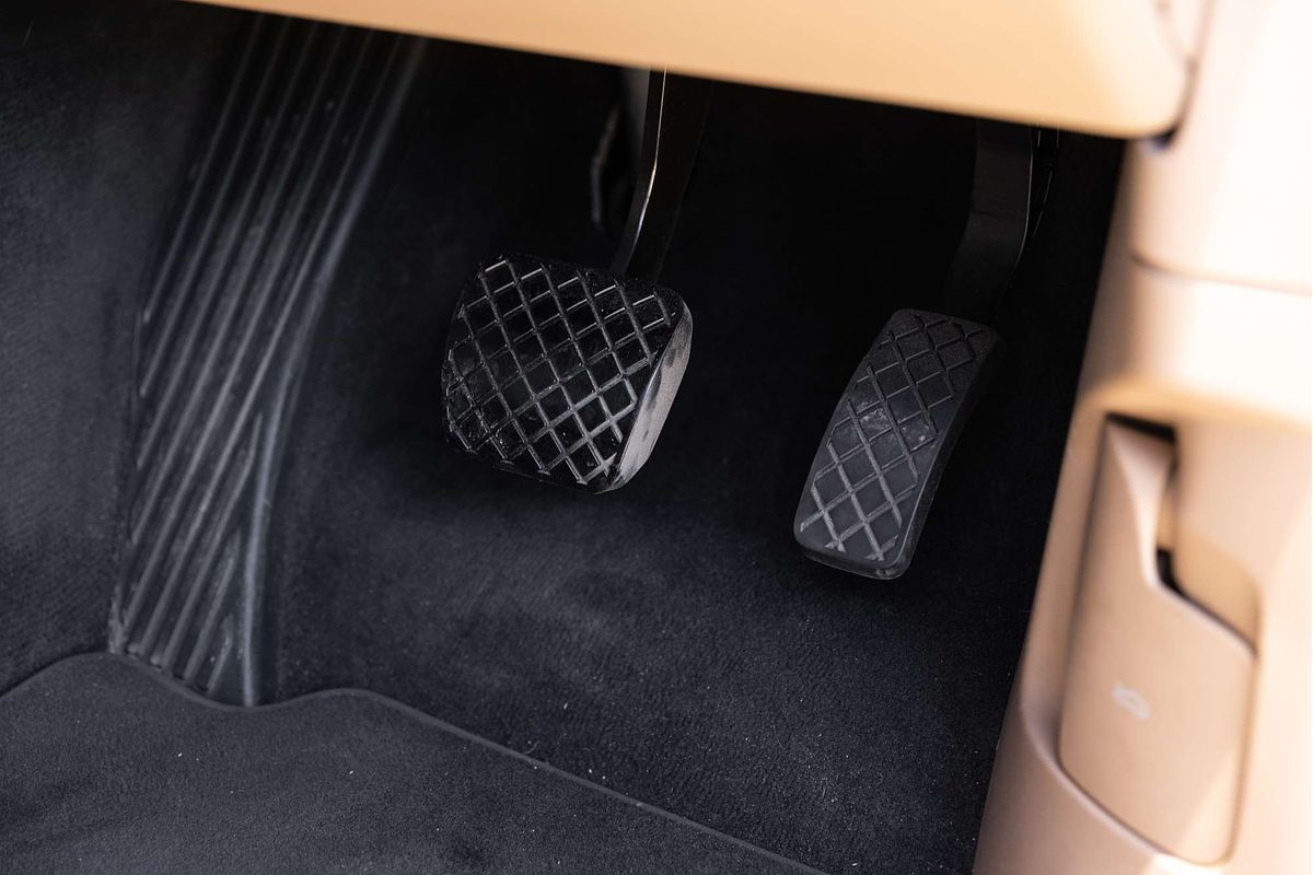 2022 Porsche Cayenne Platinum Edition 9YB