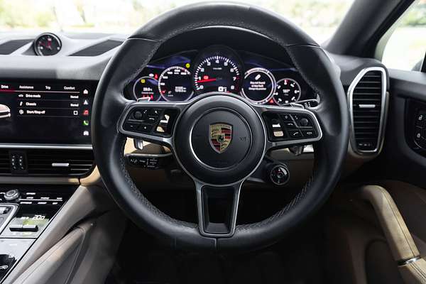 2022 Porsche Cayenne Platinum Edition 9YB