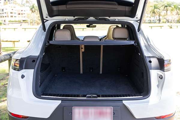 2022 Porsche Cayenne Platinum Edition 9YB