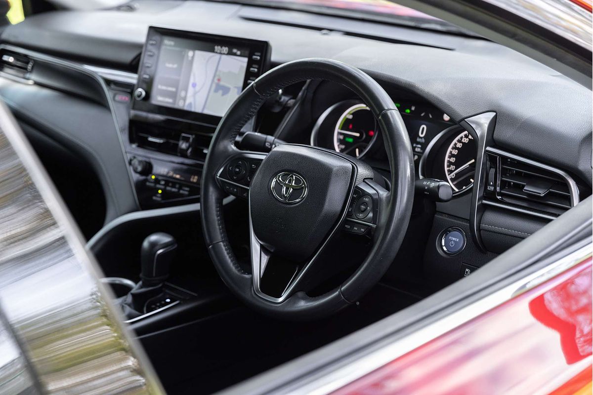 2021 Toyota Camry SX AXVH70R