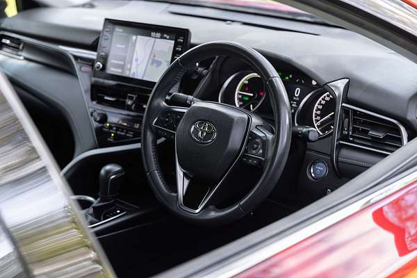 2021 Toyota Camry SX AXVH70R