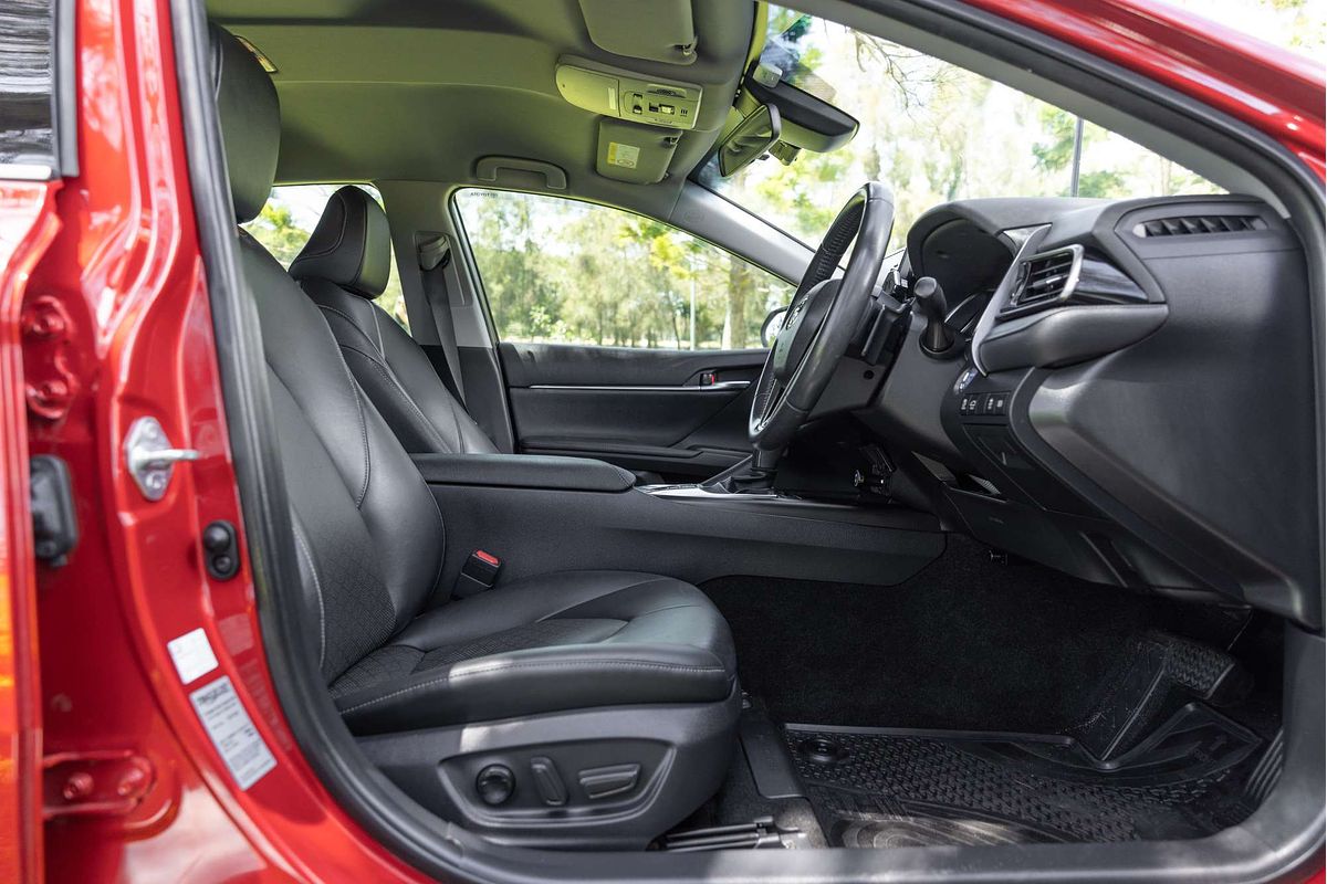 2021 Toyota Camry SX AXVH70R