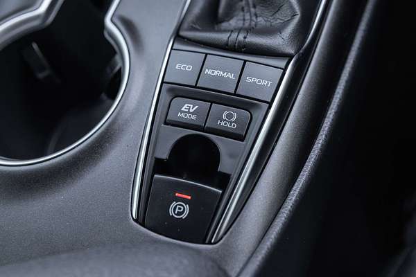 2021 Toyota Camry SX AXVH70R