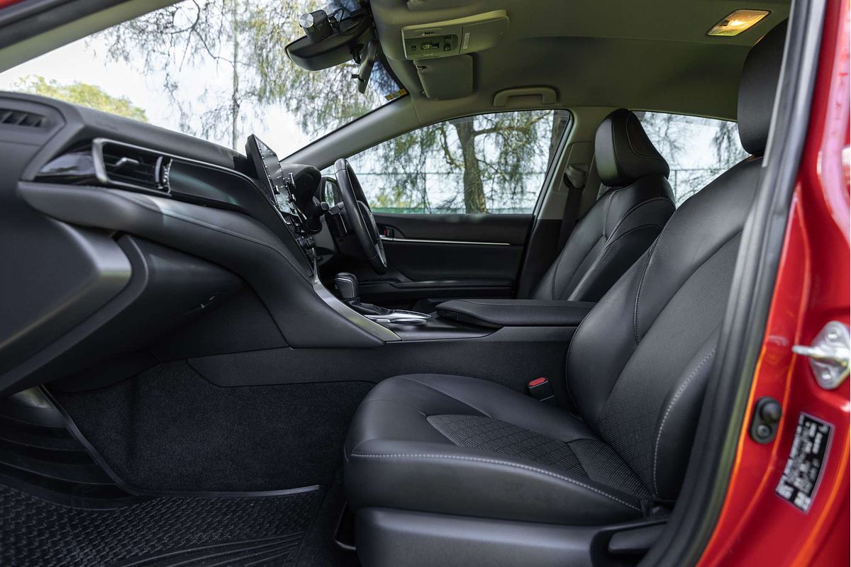 2021 Toyota Camry SX AXVH70R