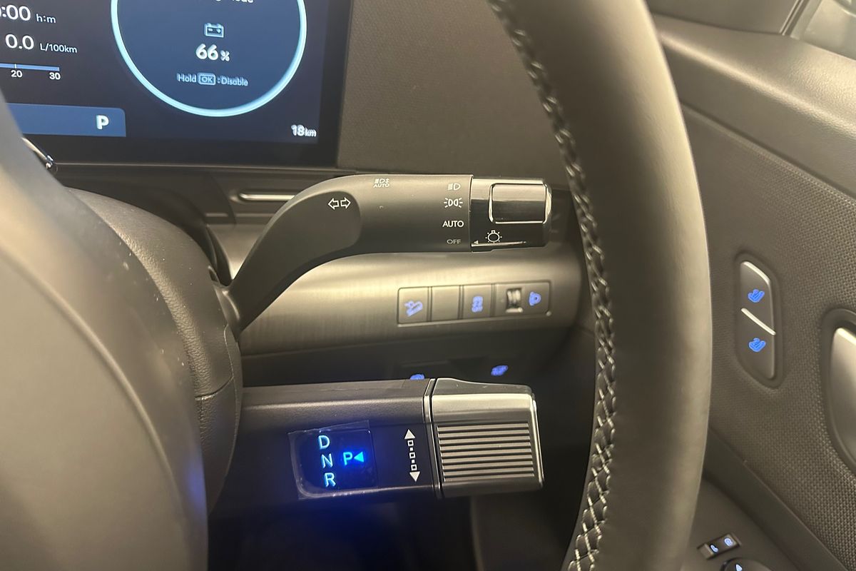 2025 Hyundai Kona Premium SX2.V3