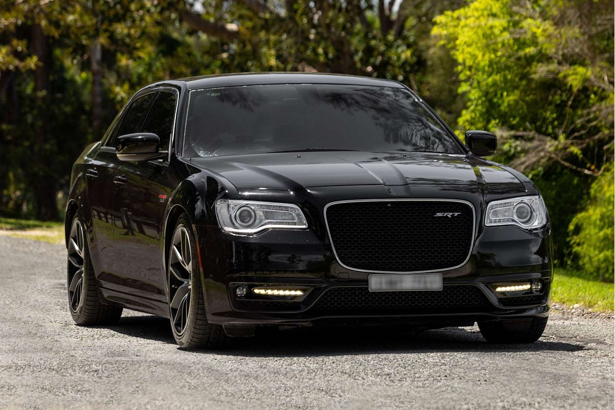 2017 Chrysler 300 SRT Core LX