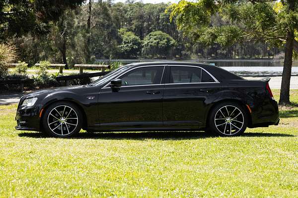 2017 Chrysler 300 SRT Core LX