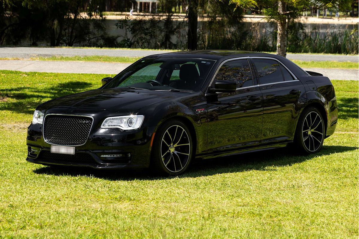 2017 Chrysler 300 SRT Core LX