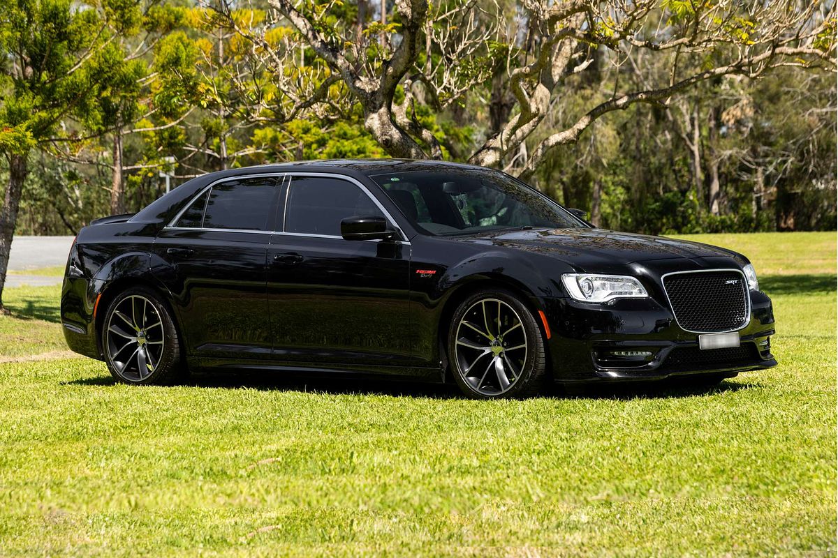 2017 Chrysler 300 SRT Core LX