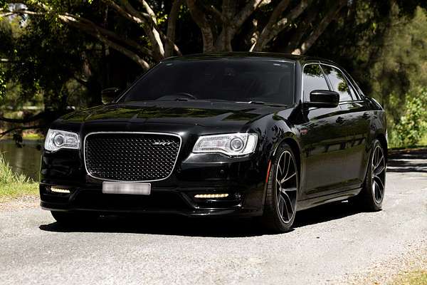 2017 Chrysler 300 SRT Core LX