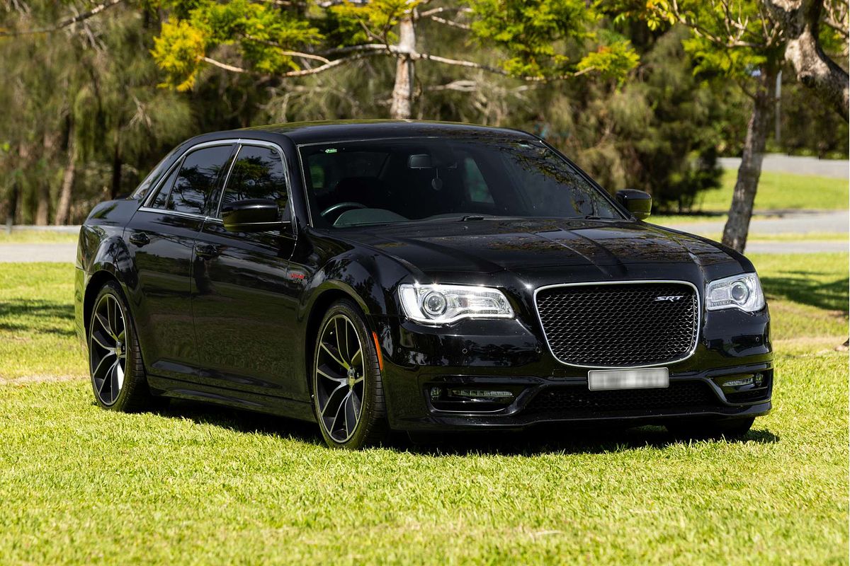2017 Chrysler 300 SRT Core LX