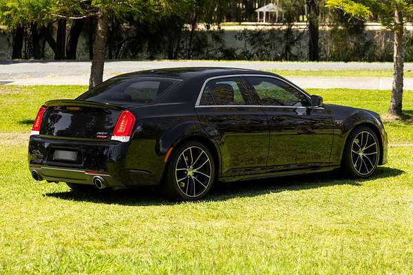 2017 Chrysler 300 SRT Core LX