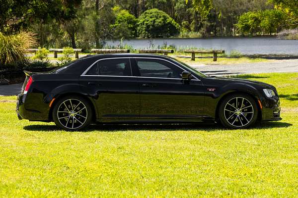 2017 Chrysler 300 SRT Core LX