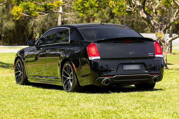 2017 Chrysler 300 SRT Core LX