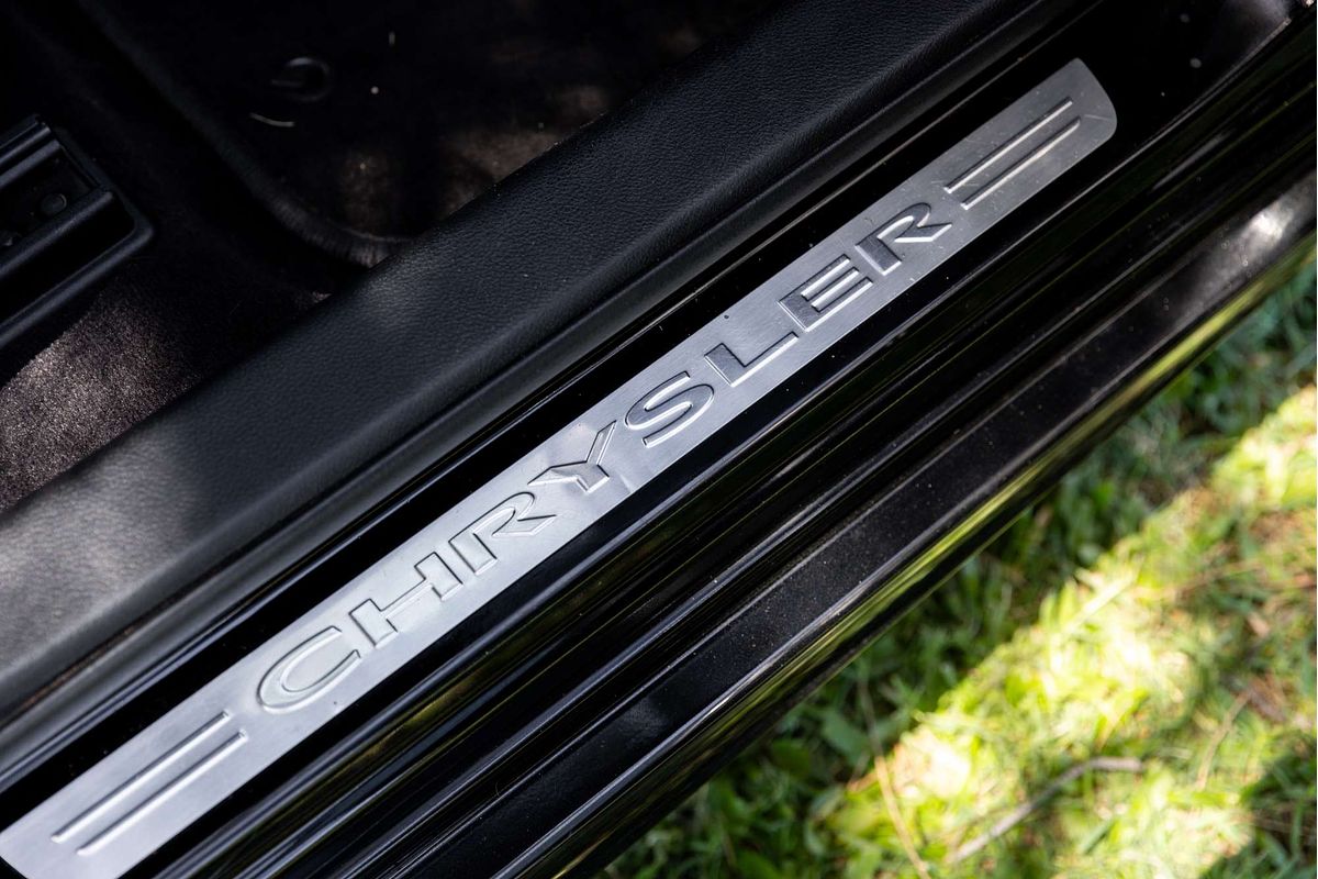 2017 Chrysler 300 SRT Core LX