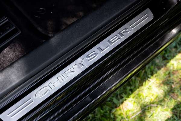 2017 Chrysler 300 SRT Core LX