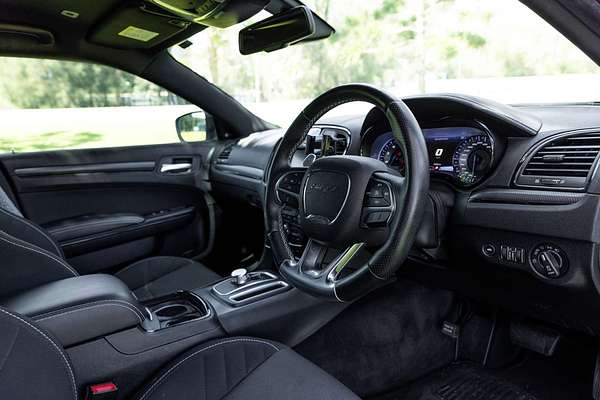 2017 Chrysler 300 SRT Core LX