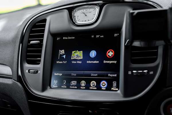 2017 Chrysler 300 SRT Core LX