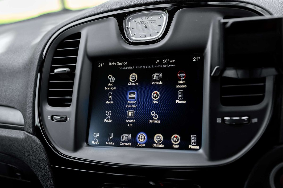 2017 Chrysler 300 SRT Core LX