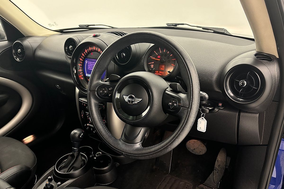 2015 MINI Cooper Cooper R60