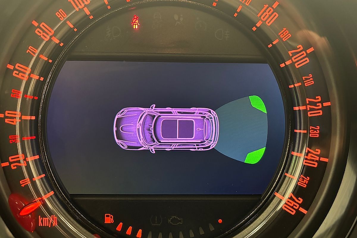 2015 MINI Cooper Cooper R60