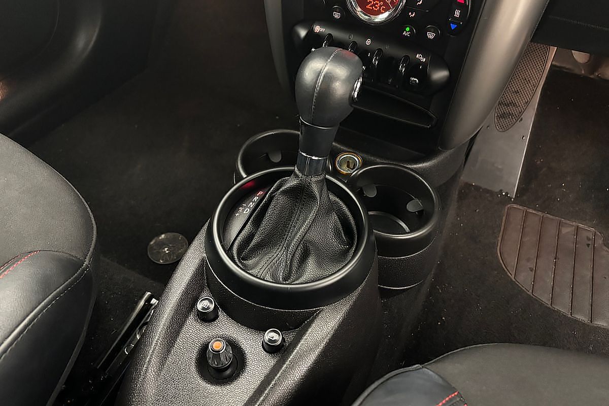 2015 MINI Cooper Cooper R60