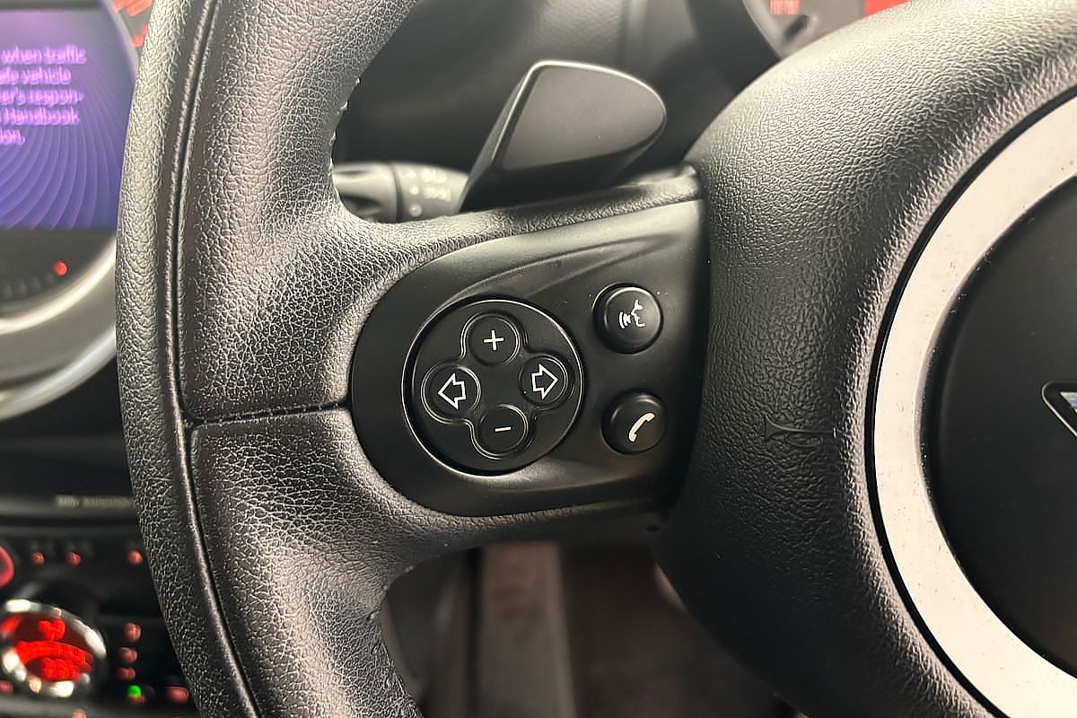 2015 MINI Cooper Cooper R60