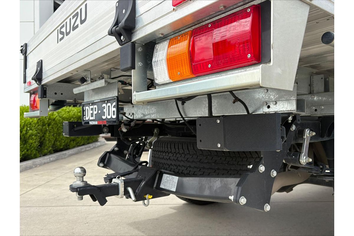 2025 Isuzu D-MAX SX 4X4