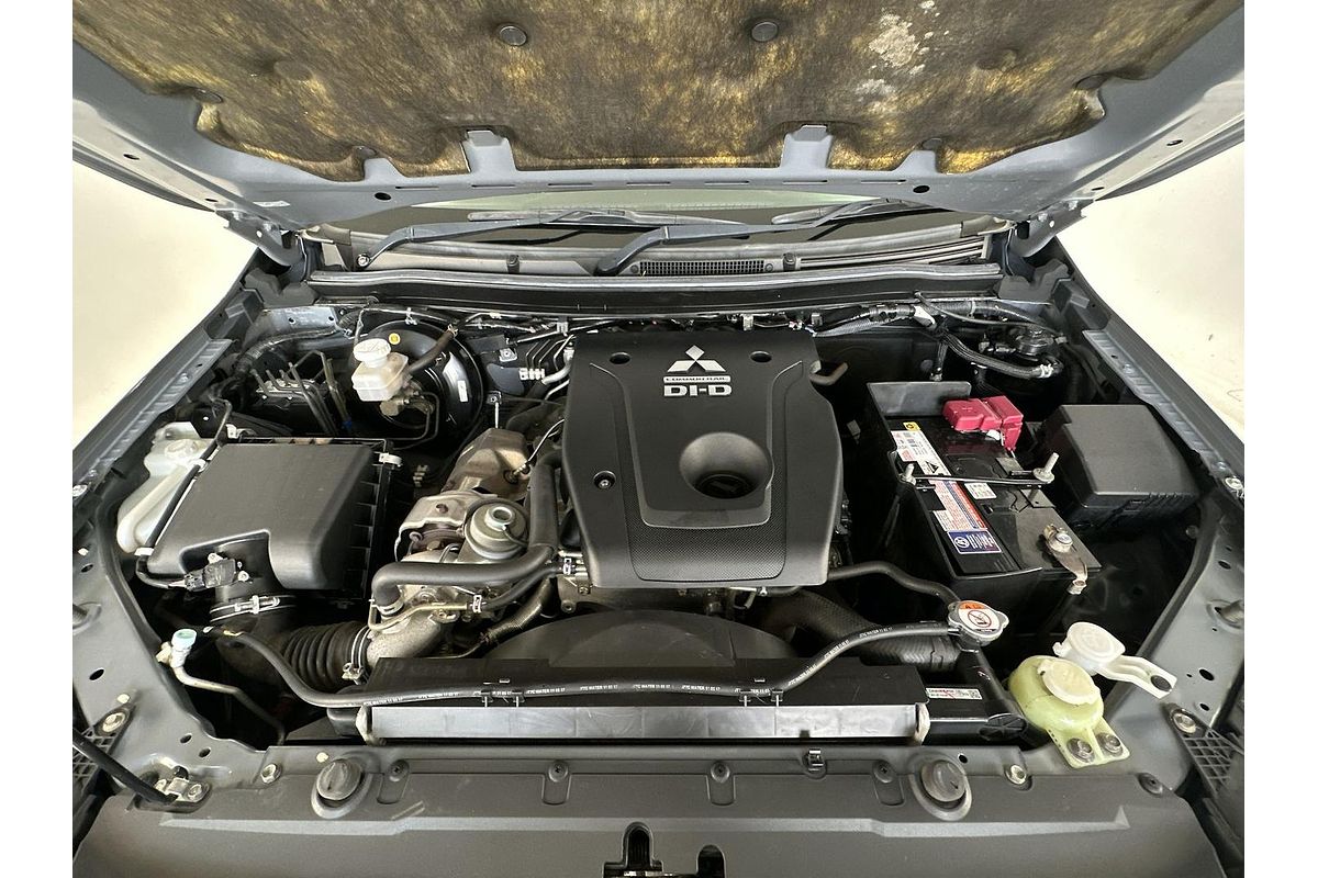 2017 Mitsubishi Triton Exceed MQ 4X4