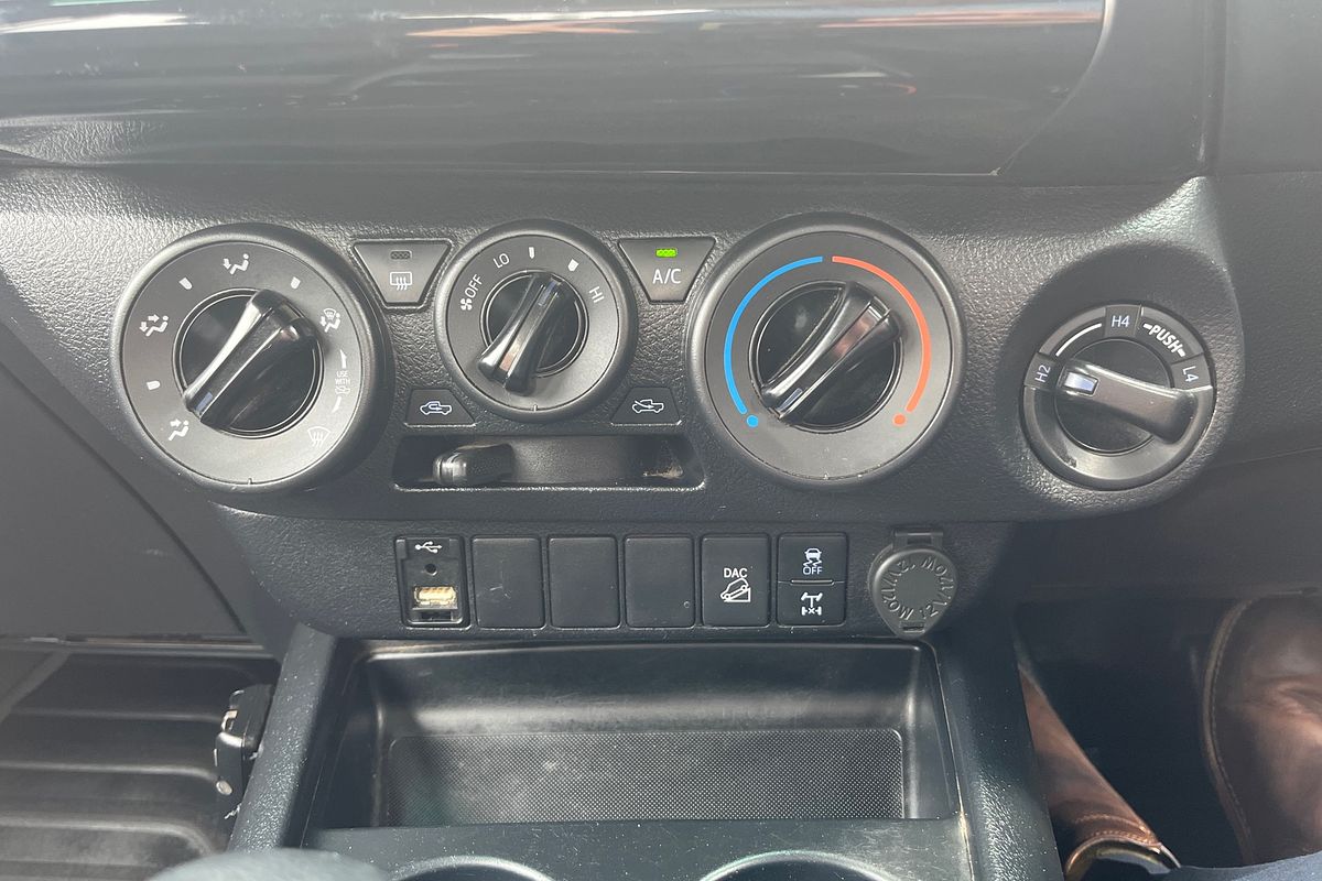 2022 Toyota Hilux SR GUN126R