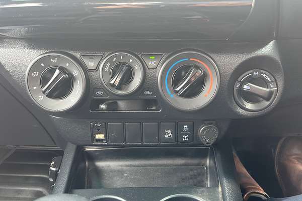 2022 Toyota Hilux SR GUN126R