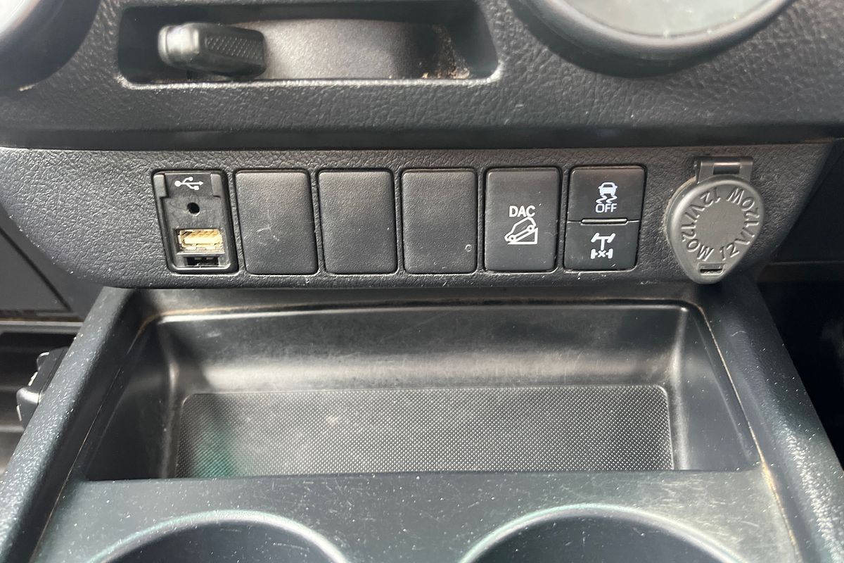 2022 Toyota Hilux SR GUN126R