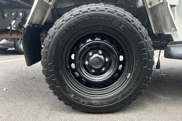 2022 Toyota Hilux SR GUN126R