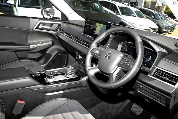 2025 Mitsubishi Outlander Aspire ZM