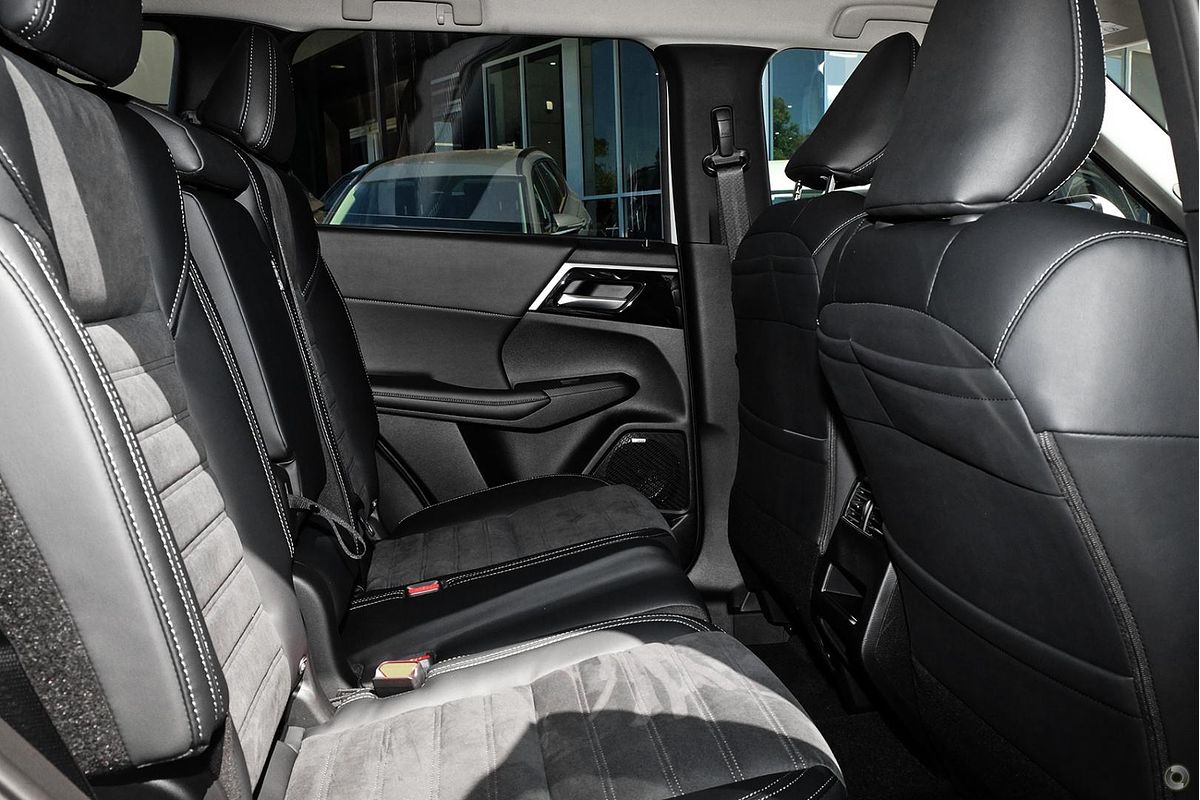 2025 Mitsubishi Outlander Aspire ZM