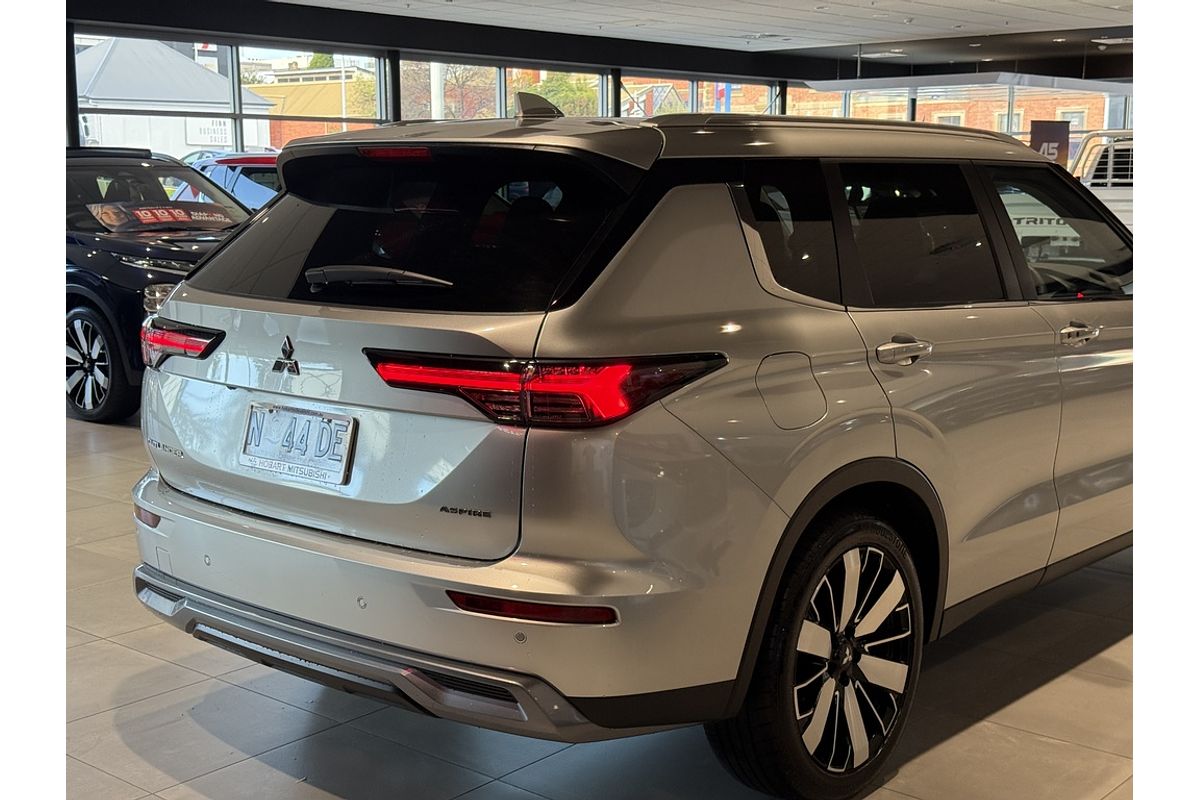 2025 Mitsubishi ZM Outlander ASPIRE 2.5L CVT 2WD 7ST