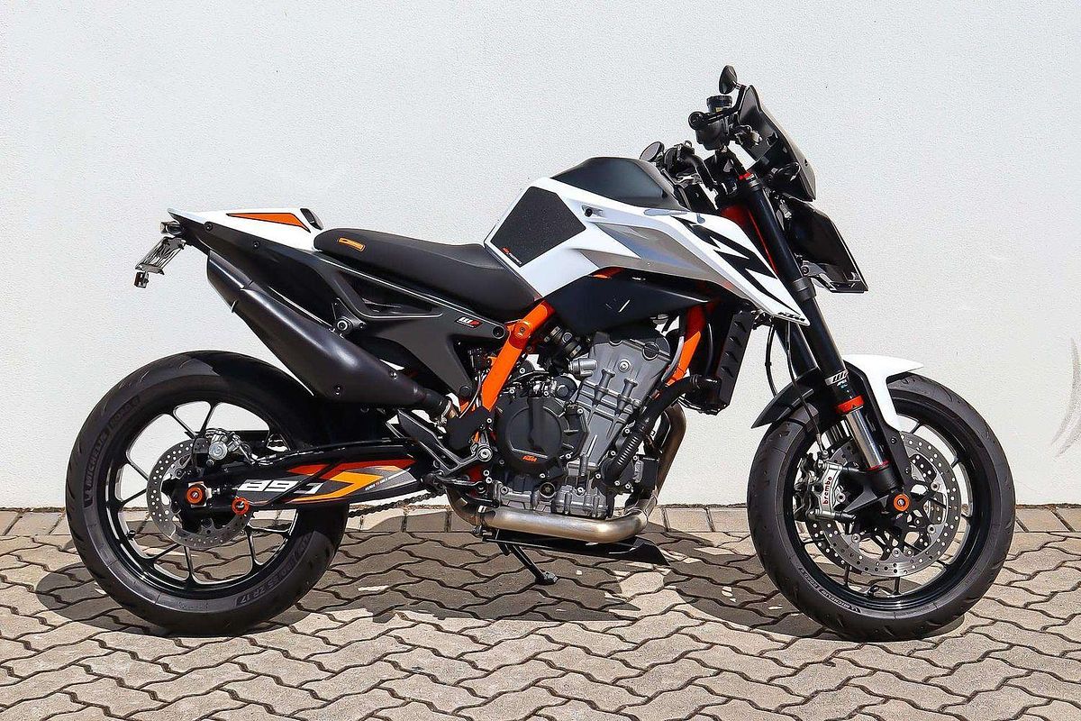2020 KTM 890 Duke R Duke