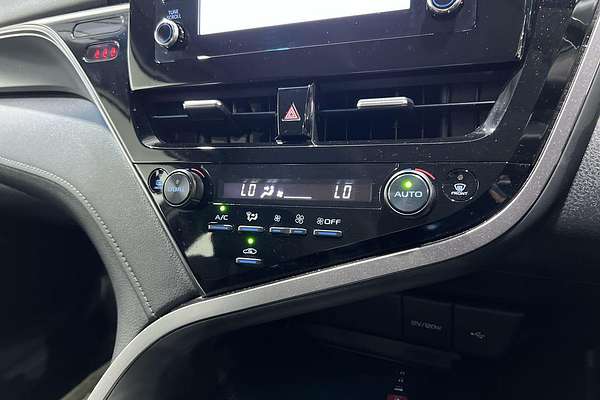 2024 Toyota Camry Ascent AXVH70R