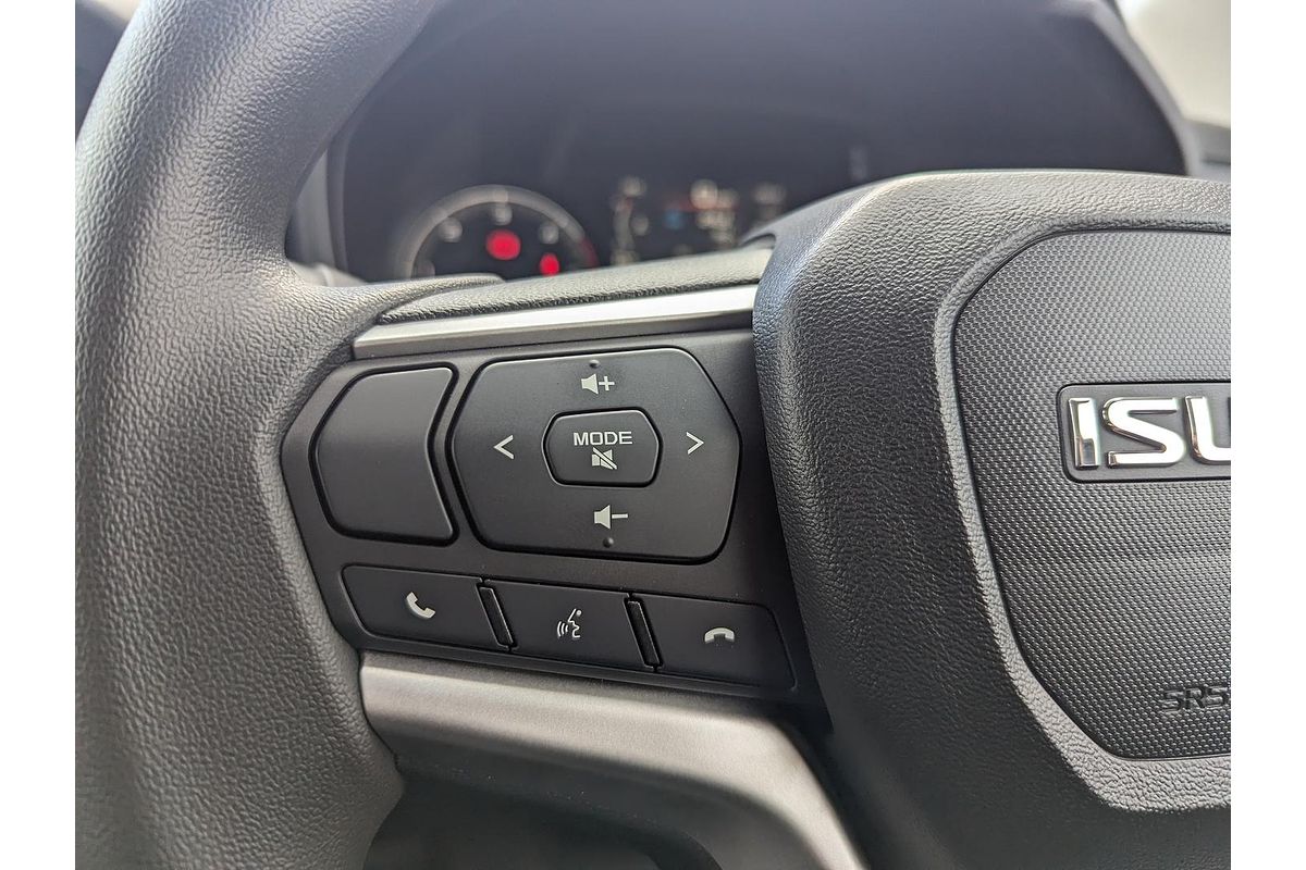 2025 Isuzu D-MAX SX 4X4