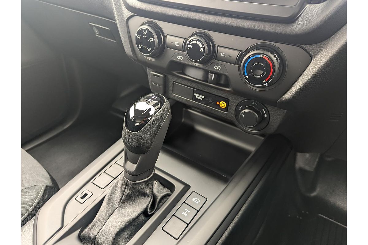 2025 Isuzu D-MAX SX 4X4