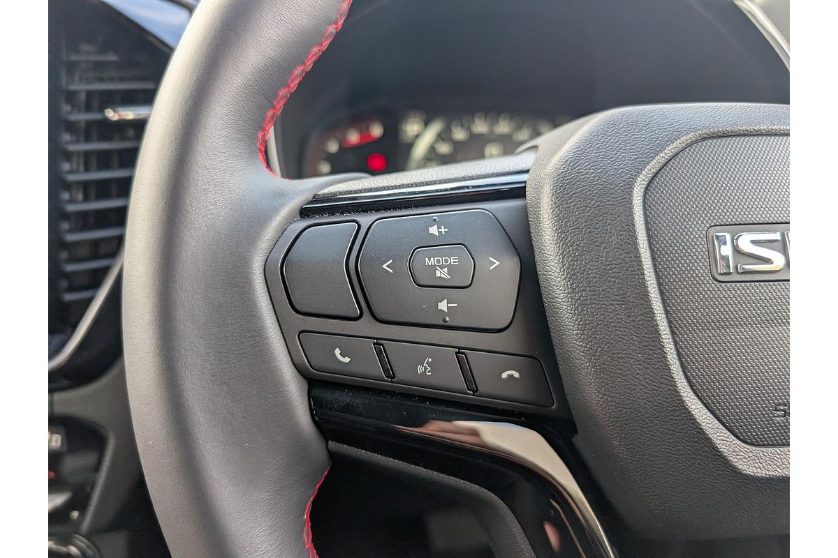 2025 Isuzu D-MAX X-TERRAIN 4X4